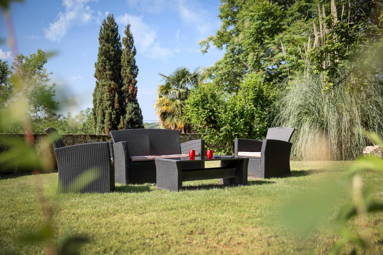 Boutique-Hotel Restaurant L'Atelier D'Epicure Logis Castels Екстериор снимка